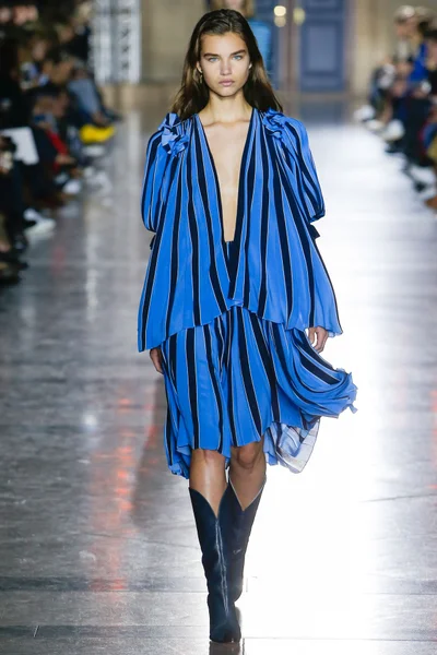 Look 36